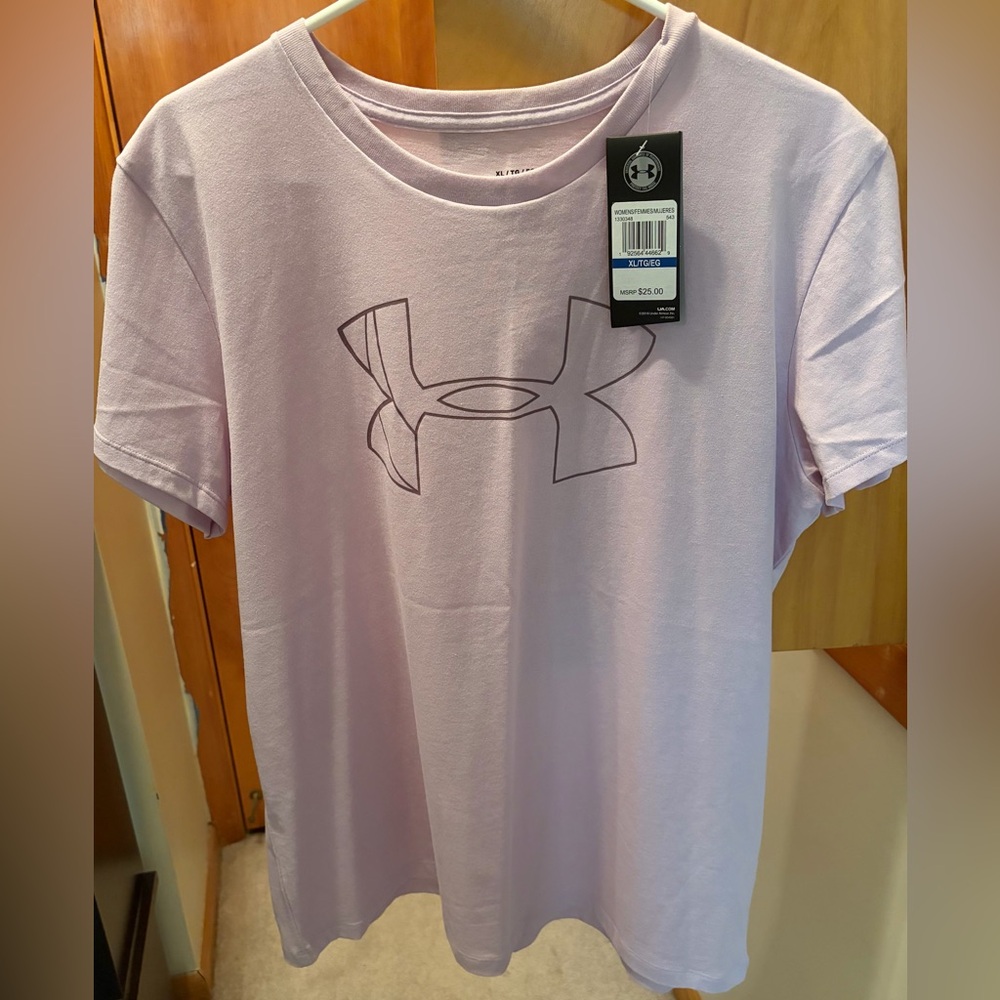 Brand New with Tags Ladies Violet Under Armour  short sleeve t-shirt size XL.